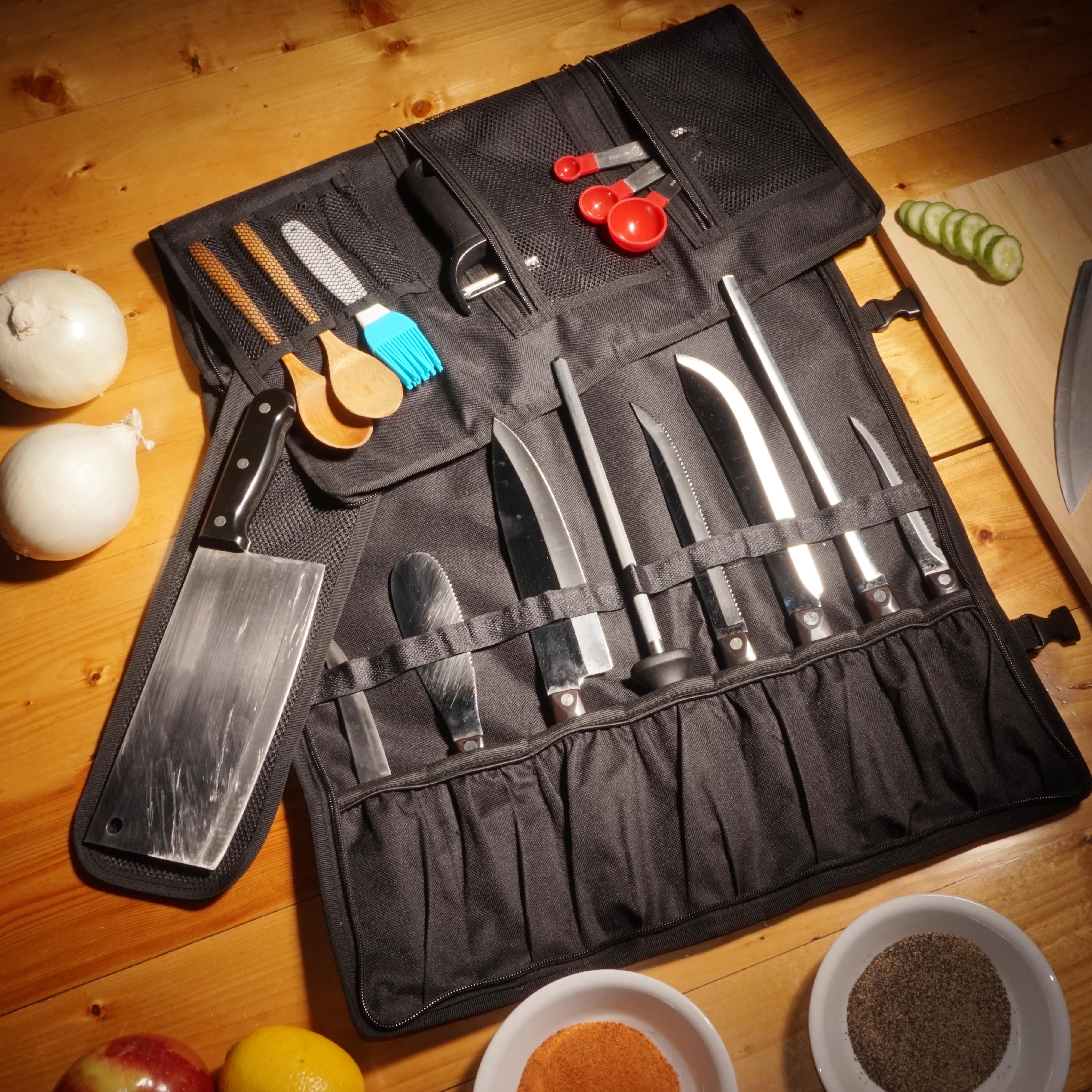 The Advantages of a Leather Knife Roll