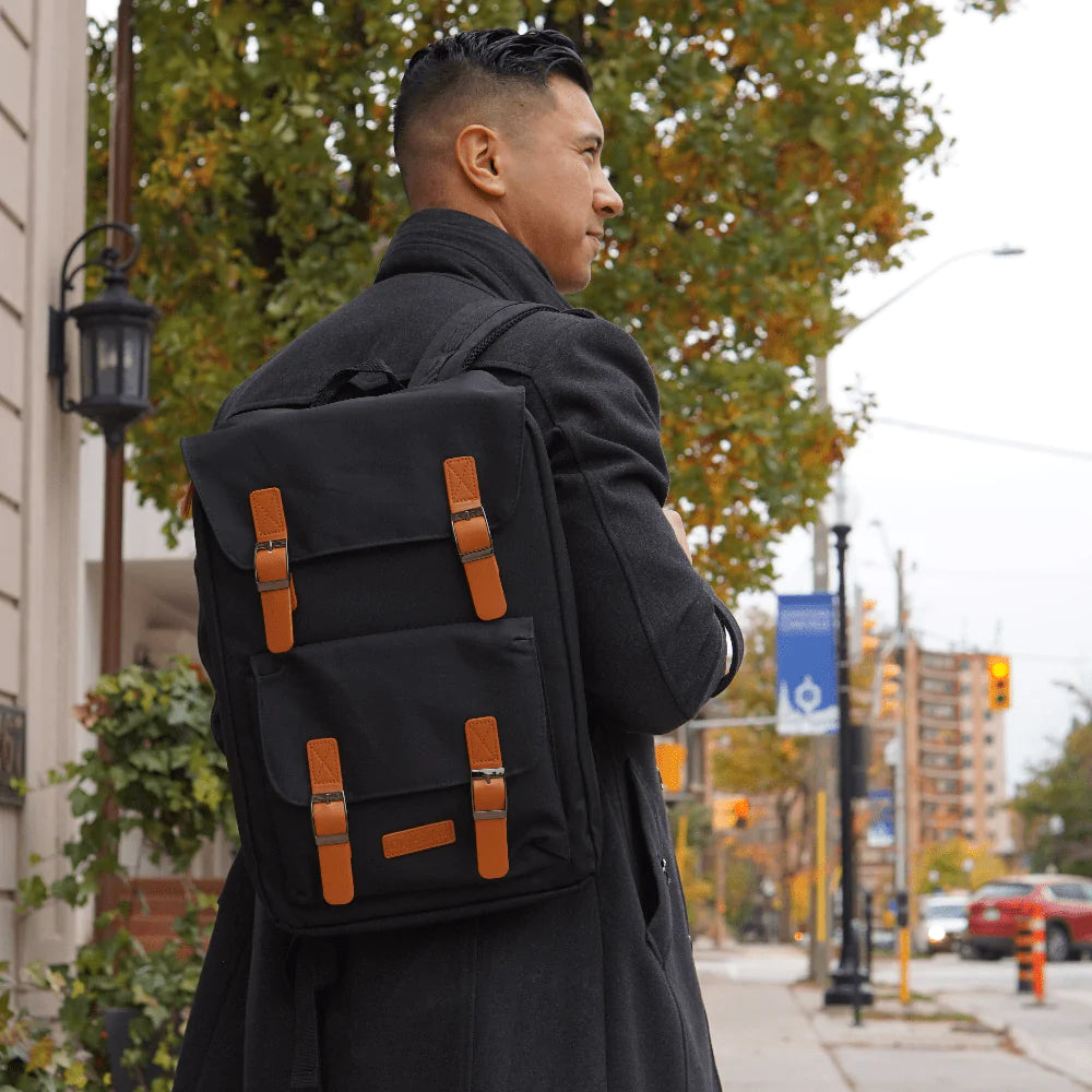 chefsac-6-reasons-why-buy-chef-sac-knife-bag-male-model.webp